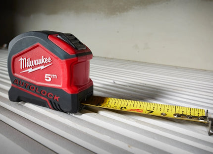 MILWAUKEE FLESSOMETRO SERIE AUTOLOCK MT 5 NASTRO DA MM25*