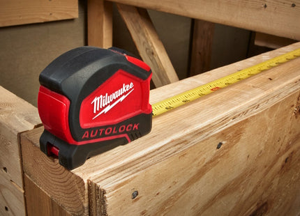 MILWAUKEE FLESSOMETRO SERIE AUTOLOCK MT 8 NASTRO DA MM25