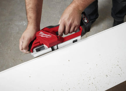 MILWAUKEE PIALLA A BATTERIA M12 BLP-402X (V2/23)