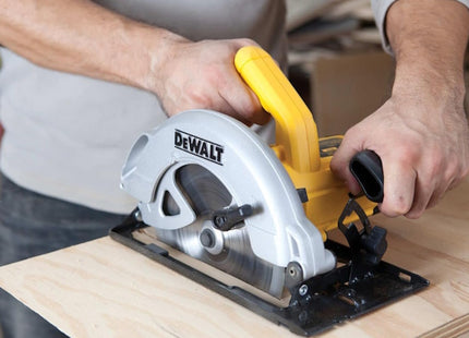 DEWALT SEGA CIRCOLARE MOD. DWE560-QS CON LAMA D.MM184 POTENZA 1350W