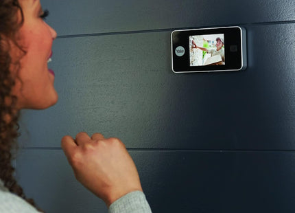 YALE SPIONCINO ELETTRONICO CON DISPLAY DIGITALE COLORE OTTONE