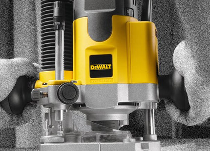 DEWALT ELETTROFRESATRICE MOD. DW621-QS POTENZA 1100W