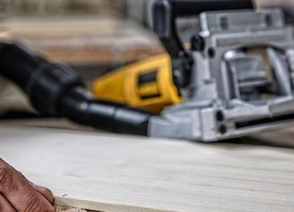 DEWALT FRESATRICE LAMELLARE MOD. DW682K-QS POTENZA 600W
