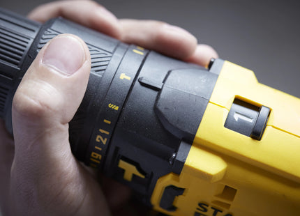STANLEY KIT TRAPANO+AVVITATORE IMPULSI 1/4" 18V 2AH ART. SFMCK465D2S-QW
